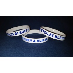 Bracelet blanc gravé bleu